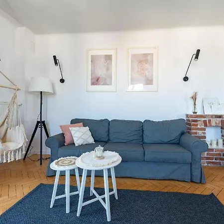 Wilcza 55: Private With Separate Bedroom *