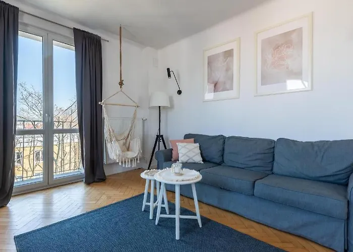 Wilcza 55: Private With Separate Bedroom Apartment Warsaw