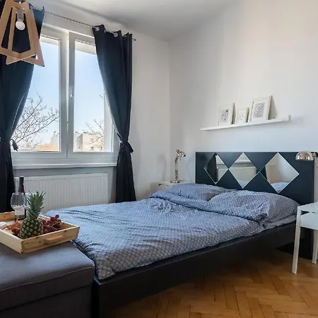 Appartement Wilcza 55 Prywatne Mieszkanie Z Oddzielna Sypialnia W Centrum 400m Od Dworca Centralnego Samodzielne Zameldowanie! Self Check-in System! *
